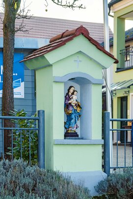 Thumbnail: 31_JA 15627 Glos Marienstatue.jpg